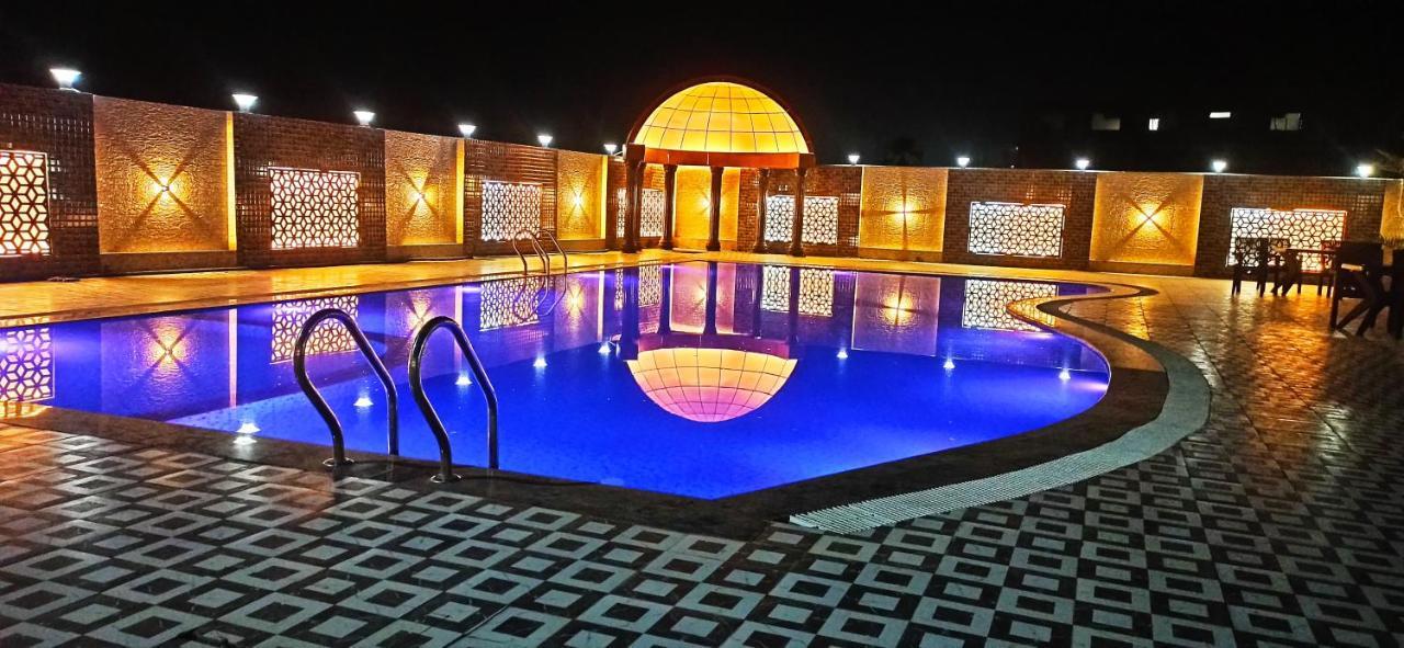 The Bodhi Palace Resort Bagian luar foto