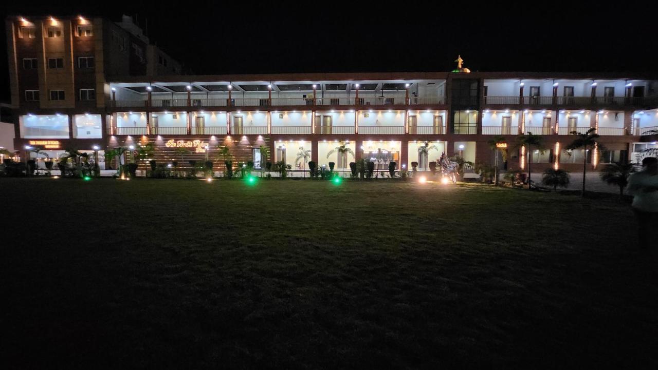 The Bodhi Palace Resort Bagian luar foto