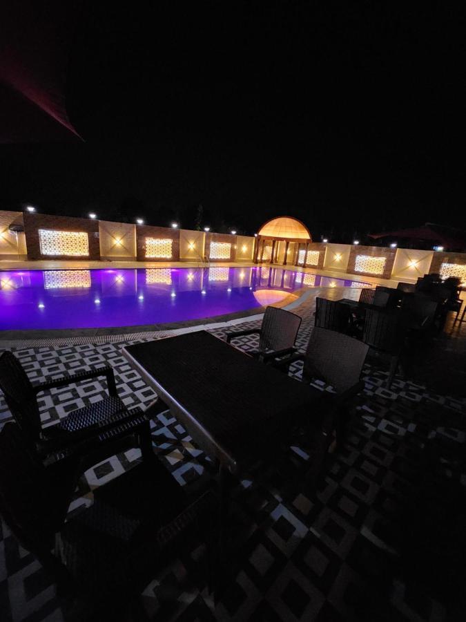 The Bodhi Palace Resort Bagian luar foto