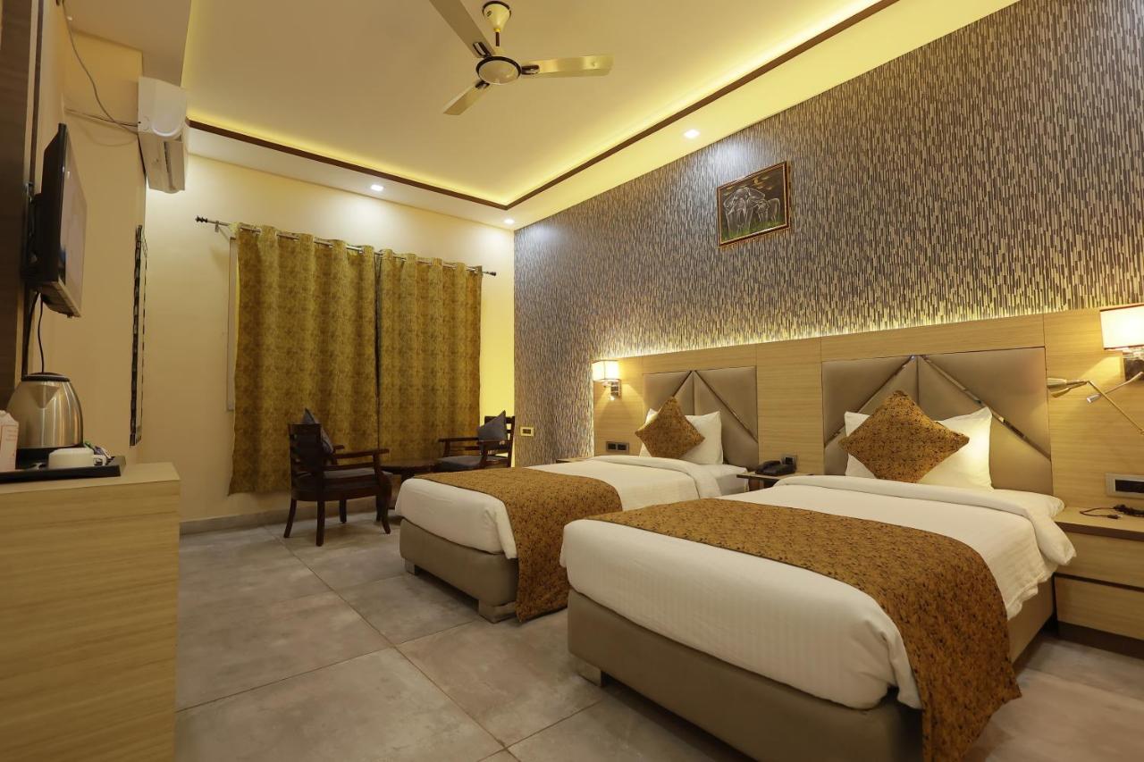 The Bodhi Palace Resort Bagian luar foto