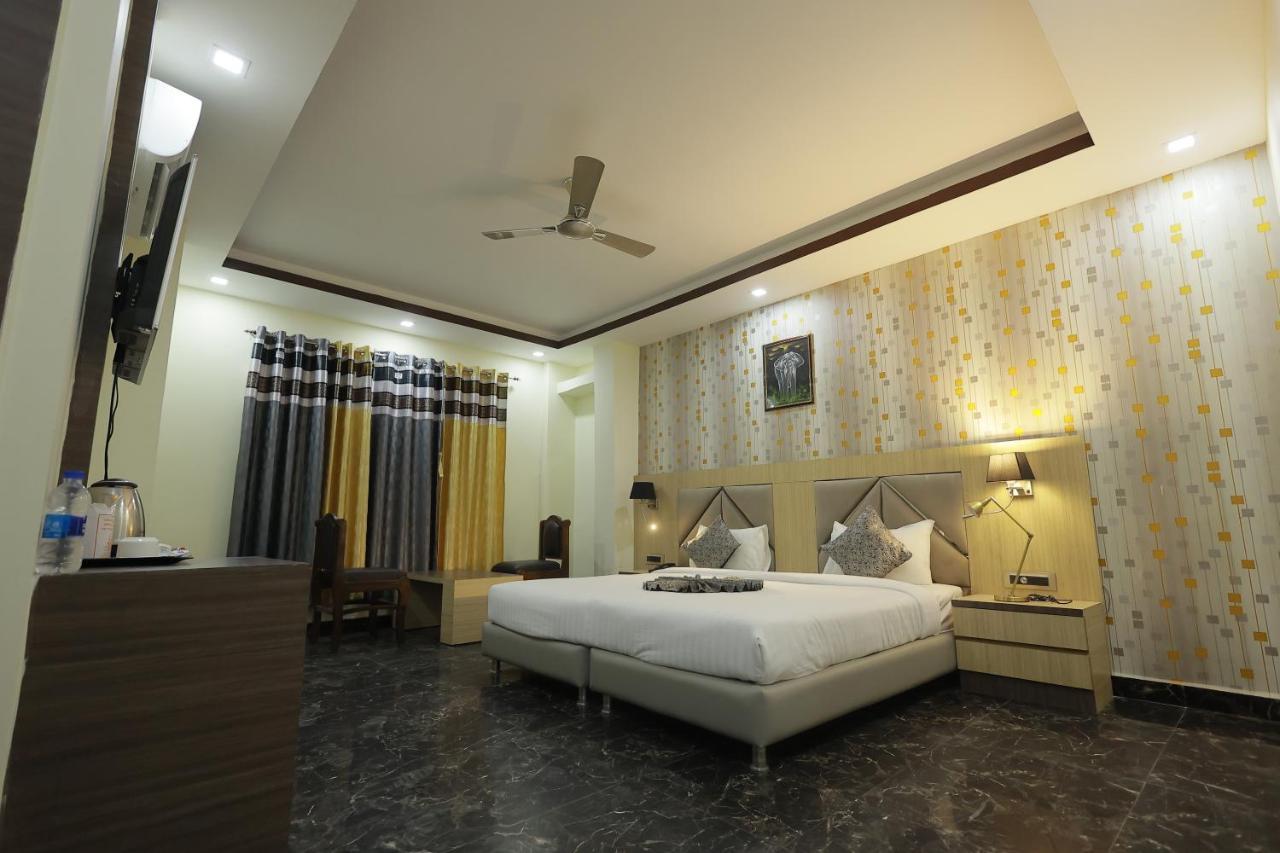 The Bodhi Palace Resort Bagian luar foto