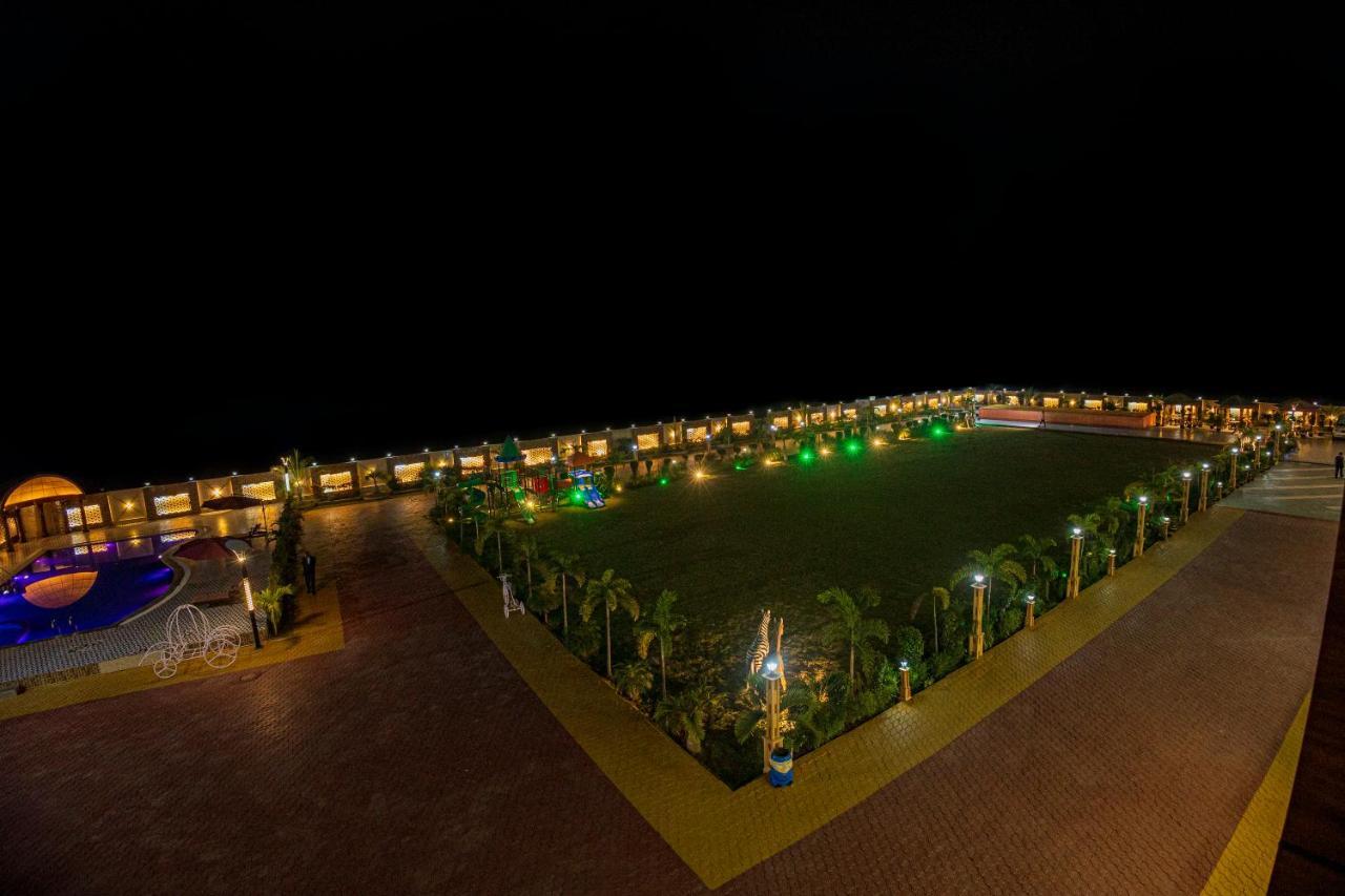 The Bodhi Palace Resort Bagian luar foto